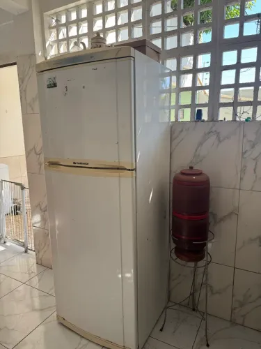 Geladeira Continental Duplex 470 litros vende-se zap 86- *