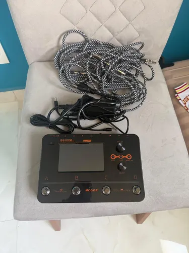 Pedaleira GS1000 li guitarra e voz