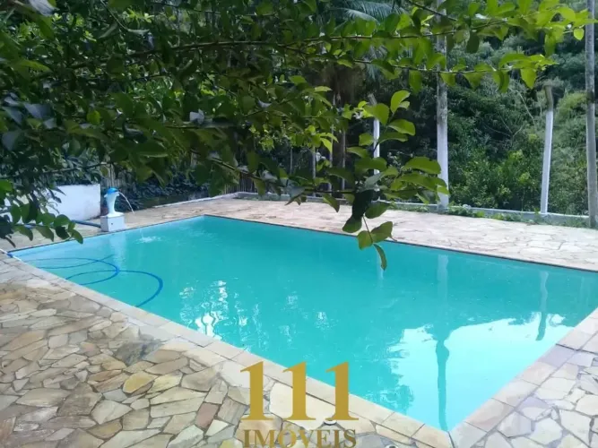 Chácara no Vila São Geraldo.