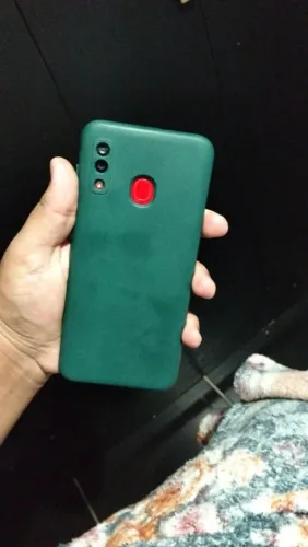 Celular A20 bem conservado 