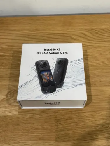 Insta360 X5