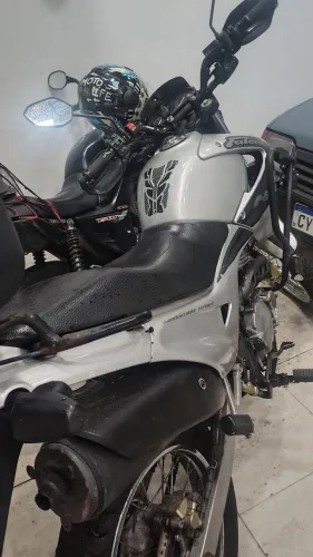 Vendo ou troco  POR FAZER 250