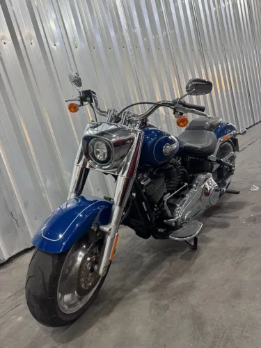 HARLEY FAT BOY 2023 / APENAS 4kms