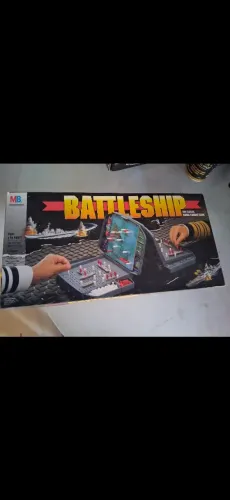 Jogo de tabuleiro  BATTLESHIP.