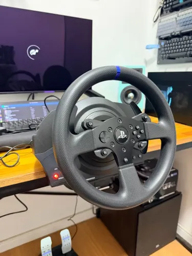 Volante Thrustmaster T300RS - T300 para Pc, PS5, PS4 e PS3