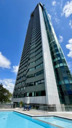 Apartamento 4 Dormitórios - Bairro Monteiro