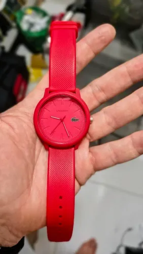 Relógio Lacoste L.12.12 Vermelho em Silicone