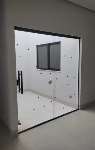 Portas de 2 fls medidas 210x200