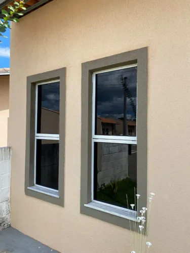 Insulfilm residencial preto