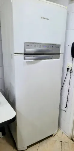 Geladeira Dúplex Eletrolux Df50