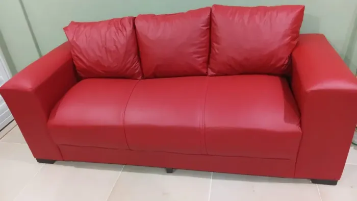 Sofá vermelho