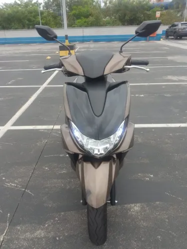 YAMAHA FLUO