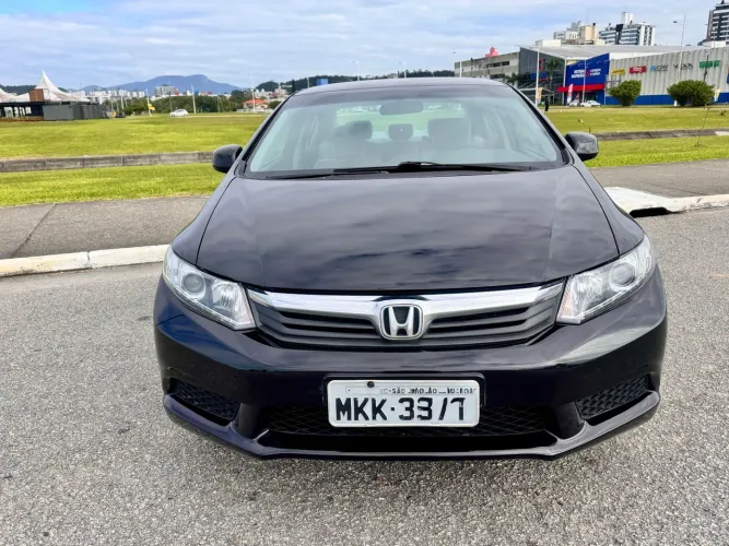 Honda Civic Sedan LXS 1.8/1.8 Flex 16V Aut. 4P 2012