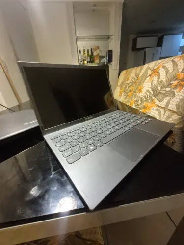 Lote com 2 Notebooks (Lenovo + Positivo) - Ideal para Uso, Revenda ou Peças