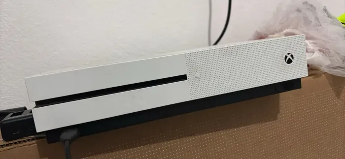 Xbox one s 1Tb
