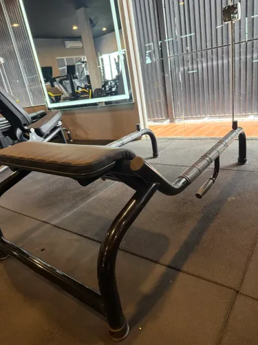 Máquina de Elevação Pélvica