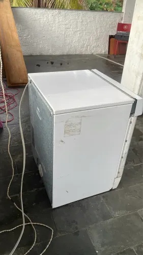 Máquina de secar roupa Brastemp