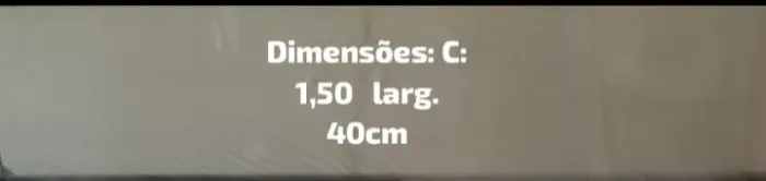 Uma prateleira de vidro, não entrego à domicílio,aceito pix .