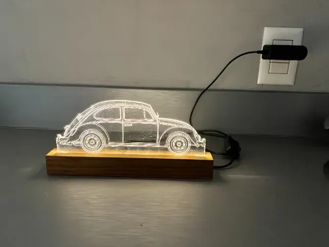 Luminária Fusca Acrílico Led Base Madeira Luz Noturna