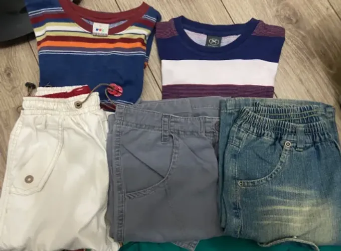 Kit camisetas e bermudas