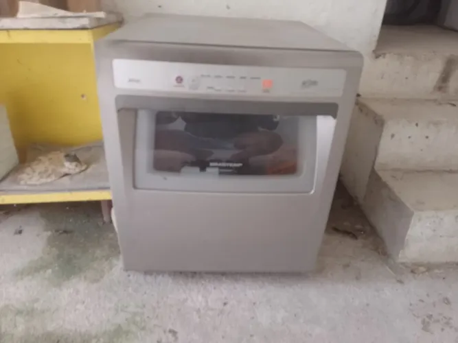 Lava louça Brastemp active 8 ser para retirada de peças