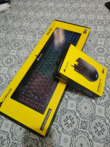 Kit Gamer Corsair Teclado e Mouse