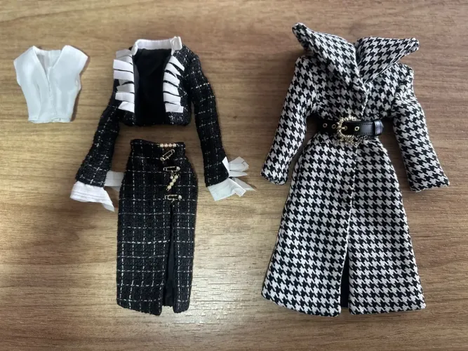 Look Integrity Toys para bonecas Fashion Royalty.