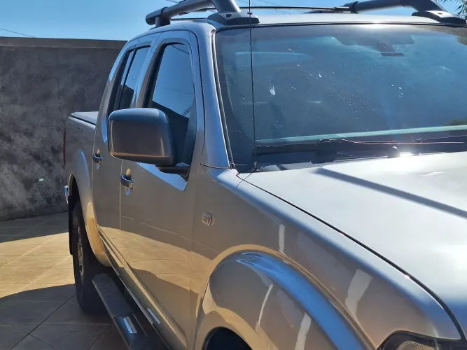 Nissan Frontier SV At.cd 4X4 2.5 TB Diesel Mec. 2014