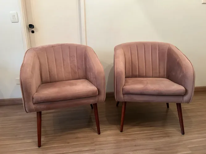 Poltronas em suede