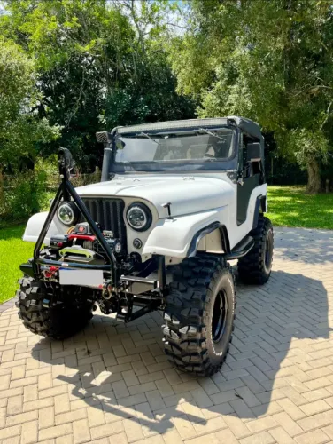 Willys Overland Jeep 2.6 12V Gasolina 2P 1980