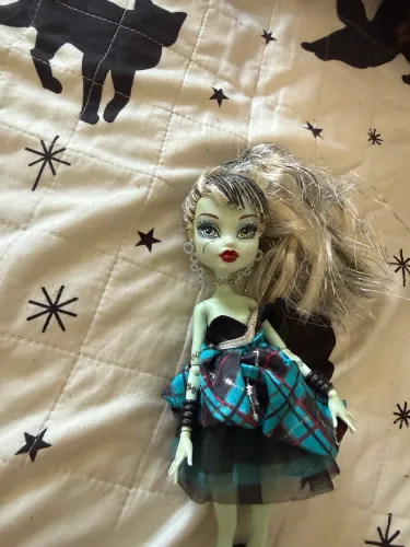 Monster High Frankie Stein Sweet 1600 G1 Original