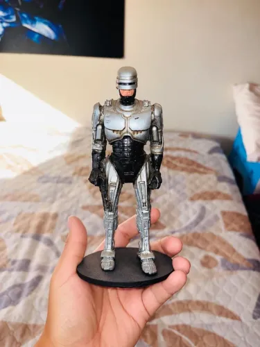 Boneco Robôcop resina otimo estado