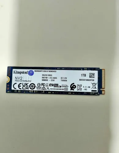 Vende-se ssd m.2 1tb Kingston serve para ps5. 