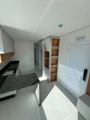 Apartamento novo em itapema ao lado do koch semi mobiliado