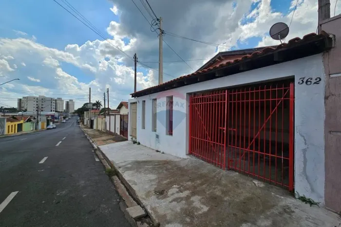 Casa à venda no Jardim Centenário na rua Rio Grande do Sul, Mogi Guaçu/SP