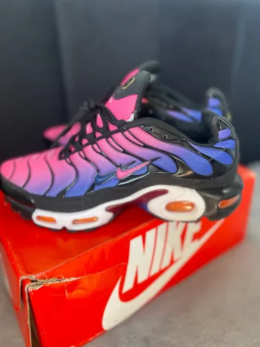 AirMax Tn Barcelona (Nunca usado, apenas desamassar).