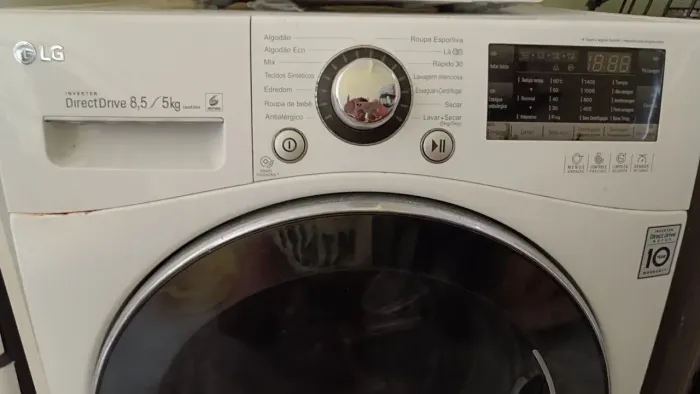 Lava e seca LG 8,5 kg inverter direct drive