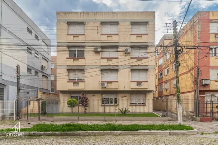 Apartamento 2 dormitórios paga aluguel ou venda no Centro em Pelotas/RS