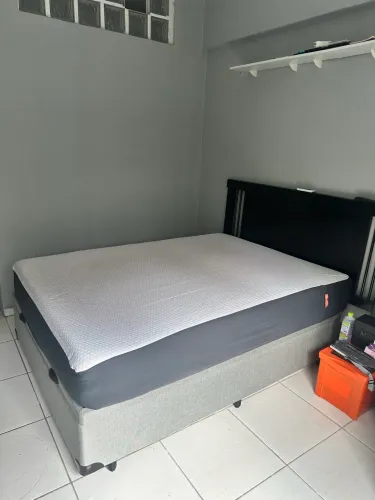 Colchão e Cama box baú casal da marca EMMA