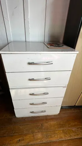 Cômoda 5 gavetas