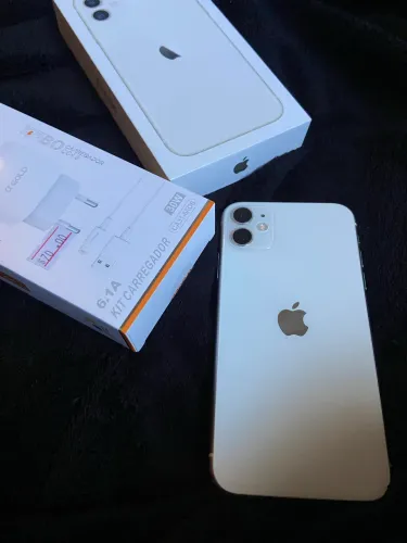 Vendo iPhone 11 novo na caixa