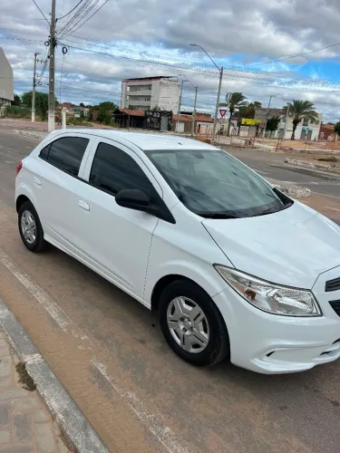 Chevrolet Onix JOY Hatch 1.0 8V Flex Mec. 4P 2017