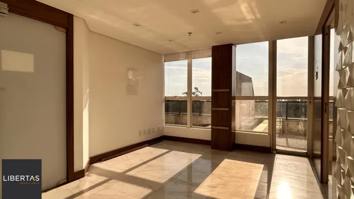 Consultório Médico na Mãe de Deus Center/Menino Deus