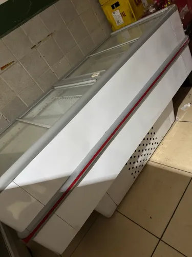 Freezer ilha 