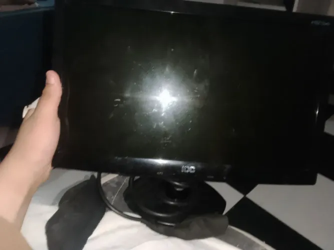 Monitor de escritório AOC usado, 0 defeitos