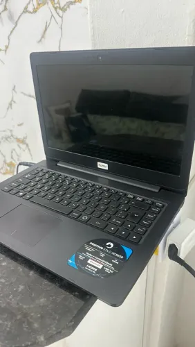 Notebook Positivo para retirada de peças ou conserto - R$ 240.
