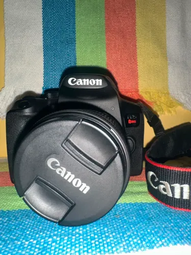 Canon EOS Rebel T8i