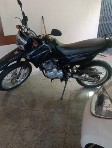 LANDER 250 PRETA 