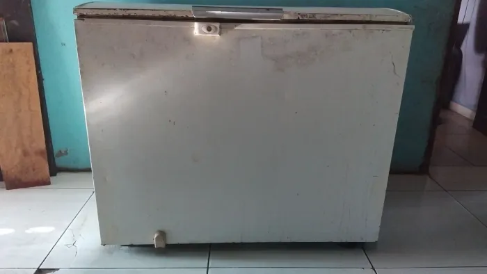 Vende-se frizer fuciona perfeitamente