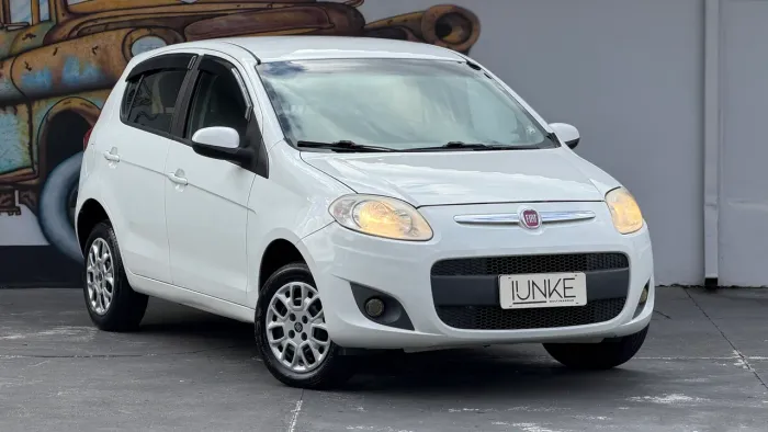Fiat Palio Attractive 1.0 EVO Fire Flex 8V 5P 2015